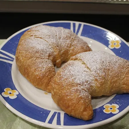 Le Pomelie Dell'etna Bed & Breakfast 3*