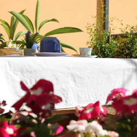 Le Pomelie Dell'etna Bed & Breakfast 3*
