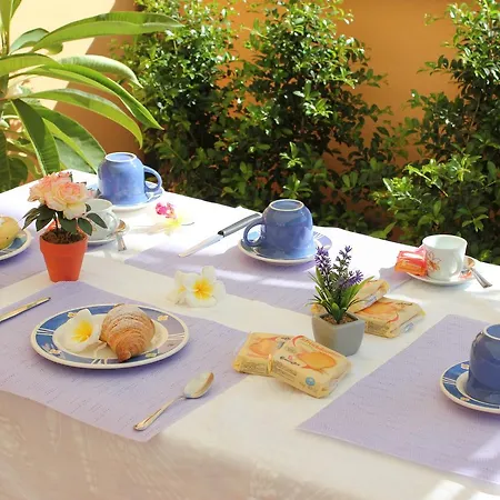 Le Pomelie Dell'etna Bed & Breakfast 3*