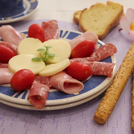 Le Pomelie Dell'etna Bed & Breakfast 3*